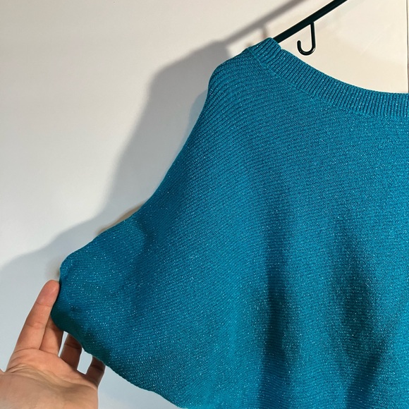 Express ladies xs short sleeve tasseled turquoise sweater top. - Picture 12 of 16